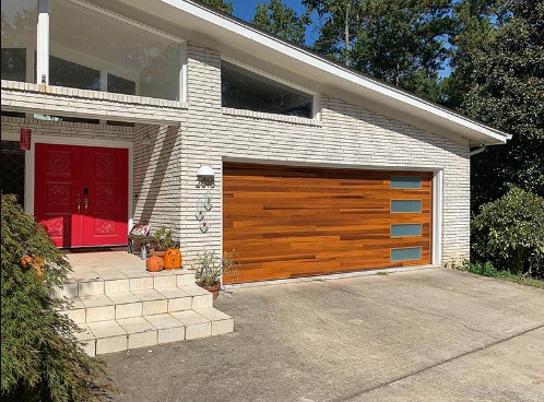 Horizontal planks style garage door with modern appeal in Milwaukee, WI.